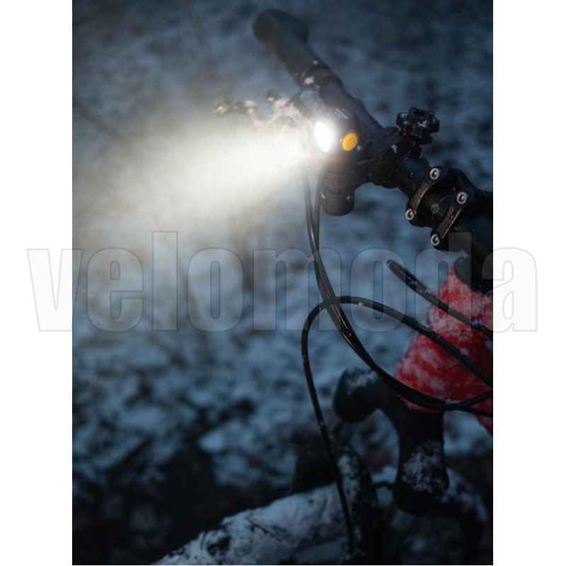 Фонарь Armytek Wizard C1 Pro Magnet, Samsung LH351D, 930 Lm, 900 mAh, белый свет